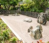 How to make a beautiful gravel path?