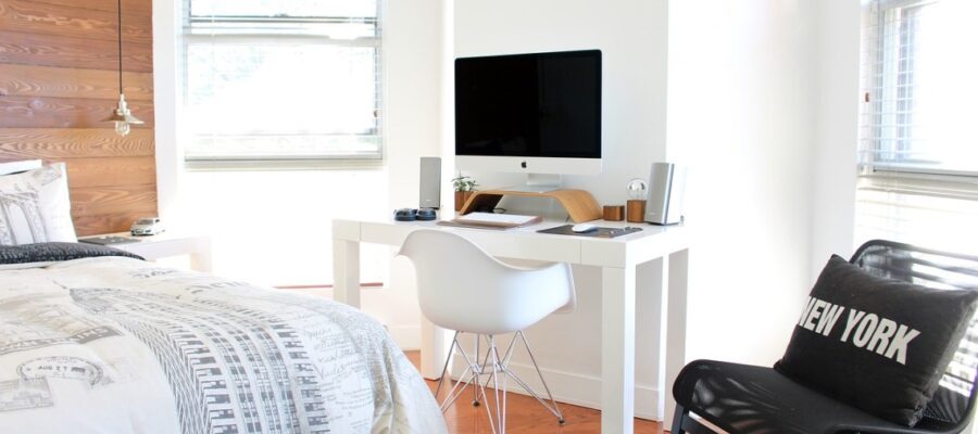 Bed-1834327_1280 (1)