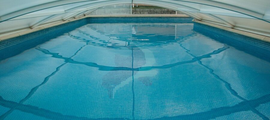 Swimming-Pool-1647498_1280